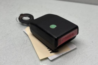 Attache ceinture avant gauche DACIA SANDERO 1 Photo n°1