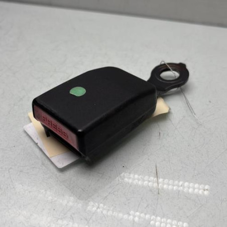 Attache ceinture avant gauche DACIA SANDERO 1