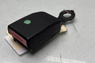 Attache ceinture avant gauche DACIA SANDERO 1