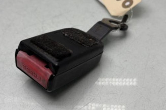 Attache ceinture avant gauche DACIA SANDERO 1