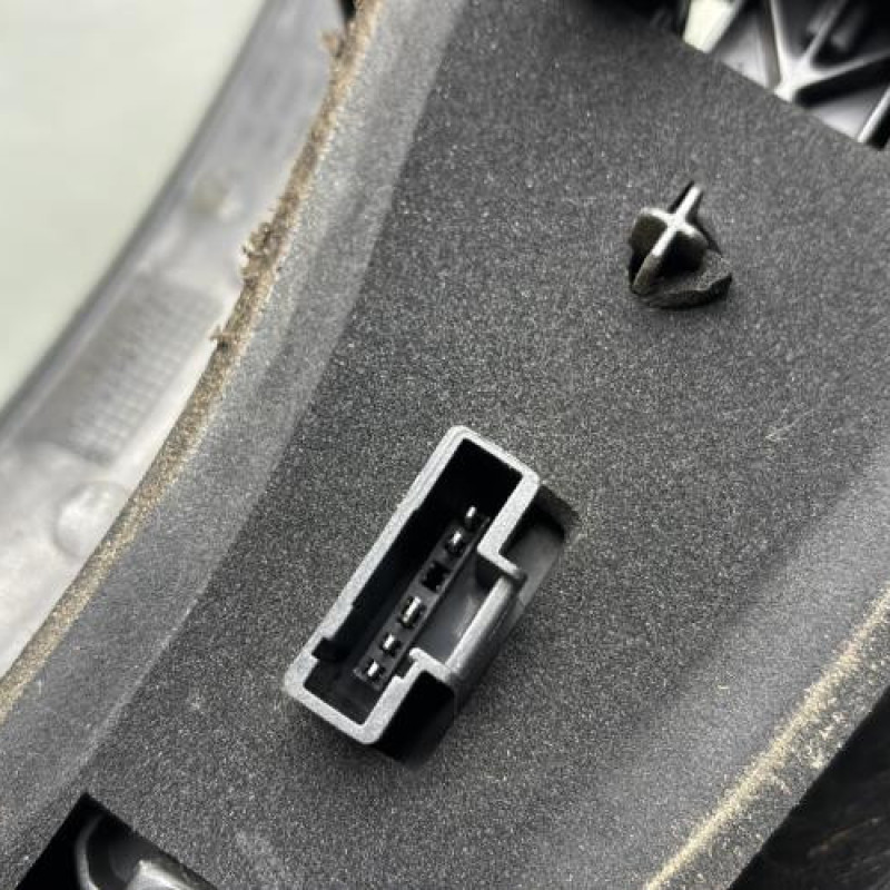 Feu arriere principal droit (feux) DACIA SANDERO 1 Photo n°3