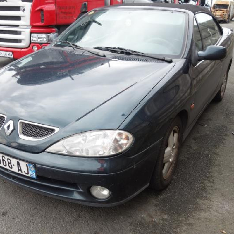 Moteur essuie glace avant RENAULT MEGANE 1 Photo n°1