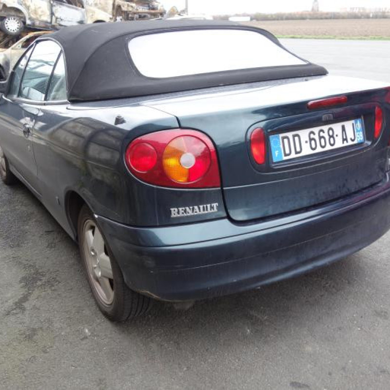 Levier de vitesses RENAULT MEGANE 1 Photo n°9