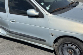 Moteur essuie glace avant RENAULT MEGANE 1