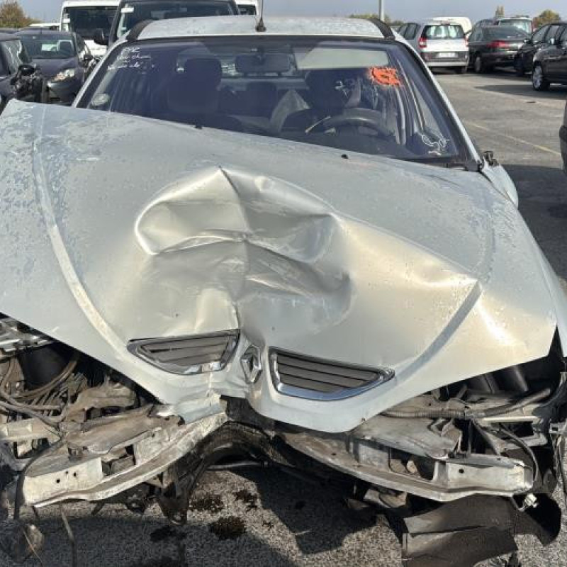 Levier de vitesses RENAULT MEGANE 1 Photo n°8