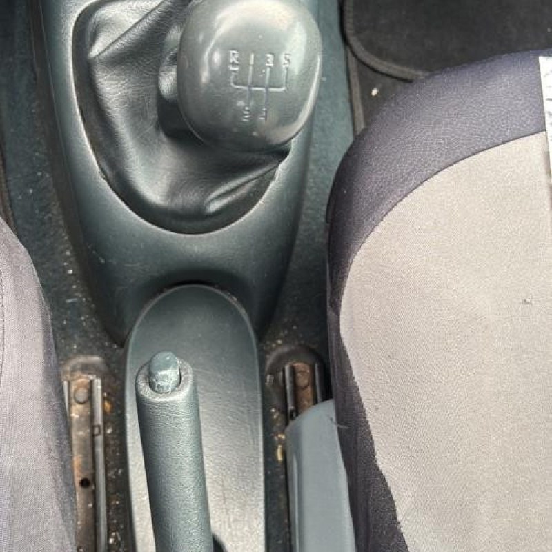 Levier de vitesses RENAULT MEGANE 1 Photo n°18