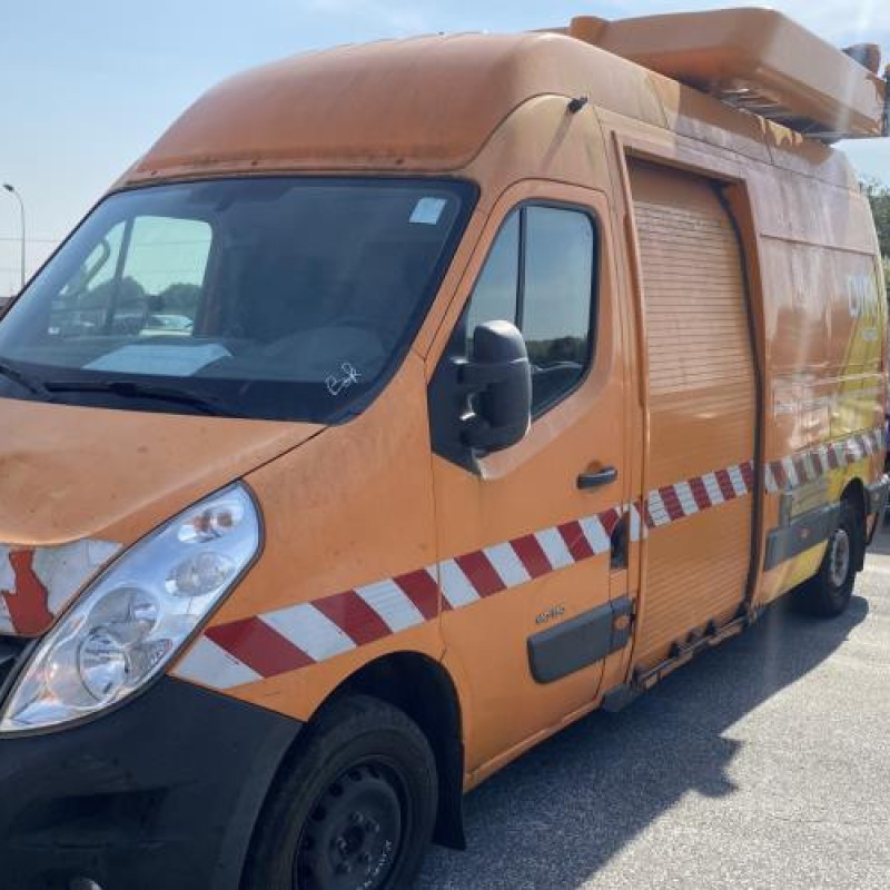 Renfort pare choc avant (traverse) RENAULT MASTER 3 Photo n°2