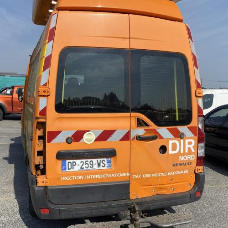 Renfort pare choc avant (traverse) RENAULT MASTER 3 Photo n°6