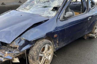 Levier de vitesses RENAULT MEGANE 1 Photo n°1