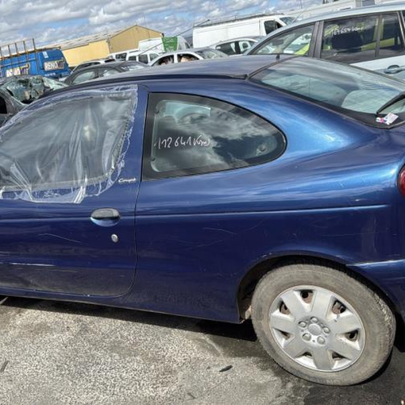 Levier de vitesses RENAULT MEGANE 1 Photo n°8