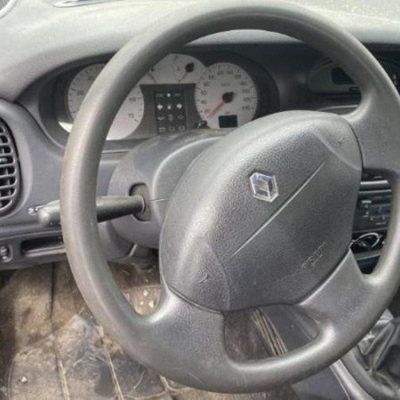 Levier de vitesses RENAULT MEGANE 1 Photo n°1