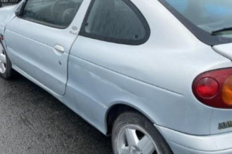 Levier de vitesses RENAULT MEGANE 1