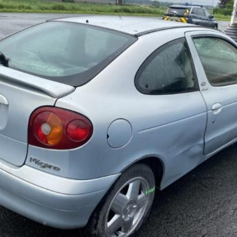 Mastervac RENAULT MEGANE 1 Photo n°4