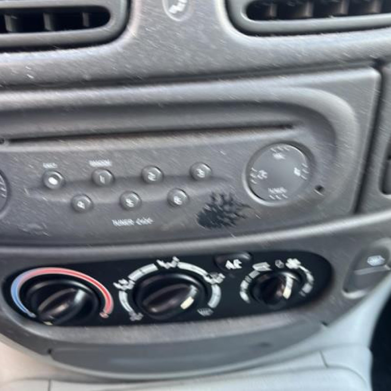 Reservoir essence RENAULT SCENIC 1 Photo n°7