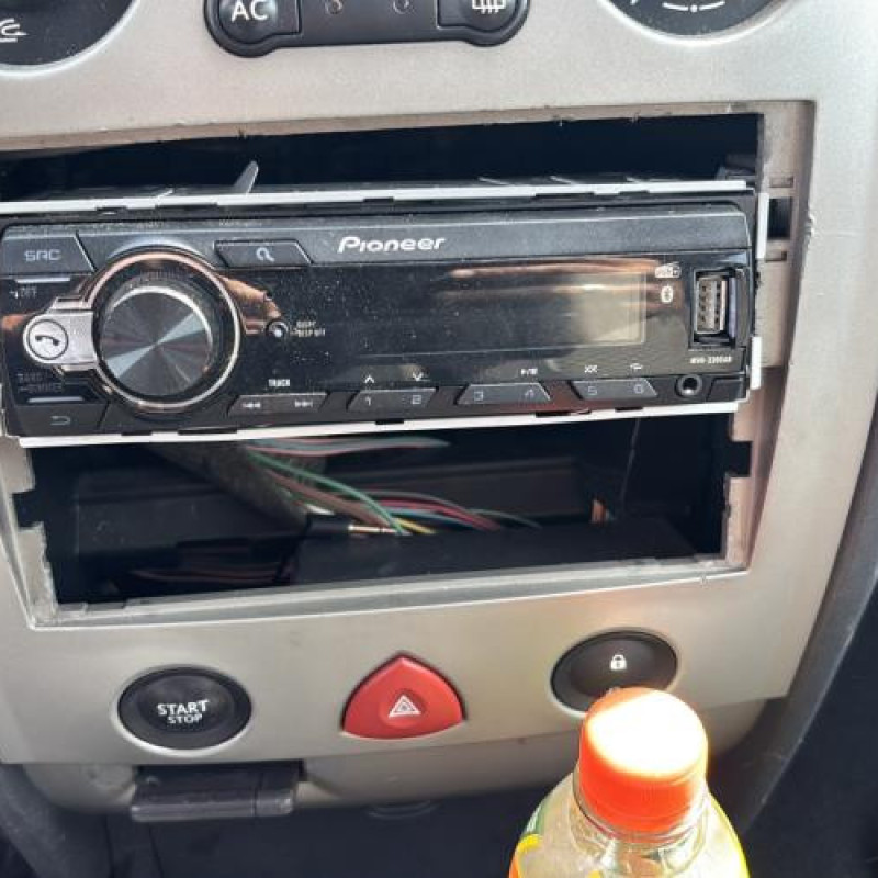 Compteur RENAULT MEGANE 2 Photo n°16