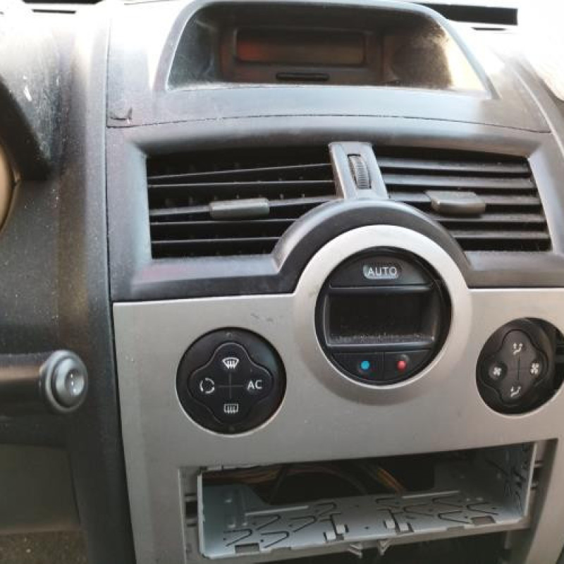 Compteur RENAULT MEGANE 2 Photo n°16