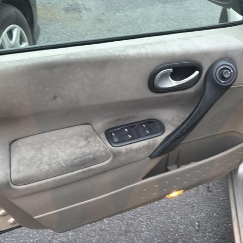 Colonne de direction RENAULT MEGANE 2 Photo n°9