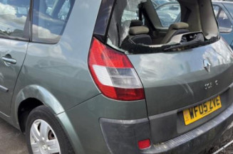 Reservoir essence RENAULT SCENIC 2