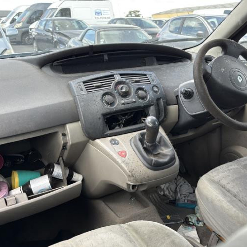 Reservoir essence RENAULT SCENIC 2 Photo n°5