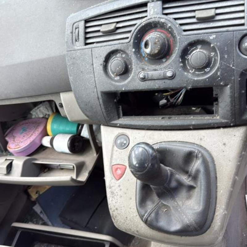 Reservoir essence RENAULT SCENIC 2 Photo n°11