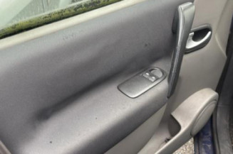 Reservoir essence RENAULT SCENIC 2