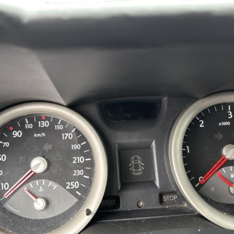 Compteur RENAULT MEGANE 2 Photo n°15