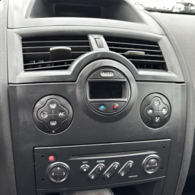 Compteur RENAULT MEGANE 2 Photo n°16