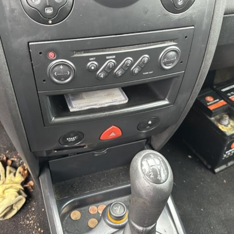 Compteur RENAULT MEGANE 2 Photo n°17
