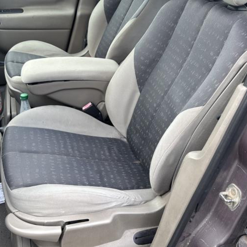 Reservoir essence RENAULT SCENIC 2 Photo n°9