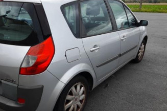 Reservoir essence RENAULT SCENIC 2