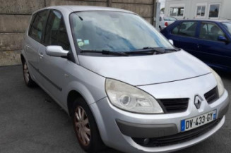 Reservoir essence RENAULT SCENIC 2