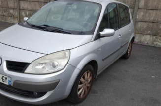 Reservoir essence RENAULT SCENIC 2
