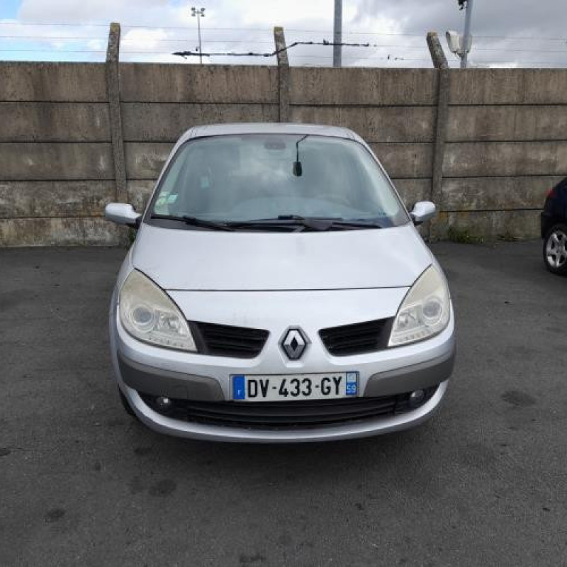 Reservoir essence RENAULT SCENIC 2 Photo n°7