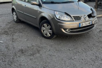 Reservoir essence RENAULT SCENIC 2