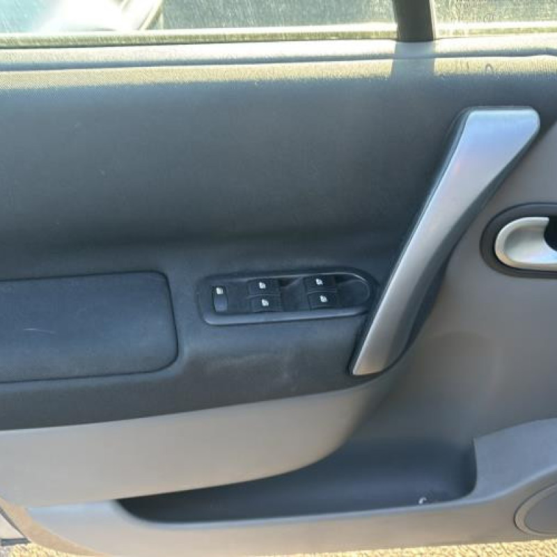 Reservoir essence RENAULT SCENIC 2 Photo n°15