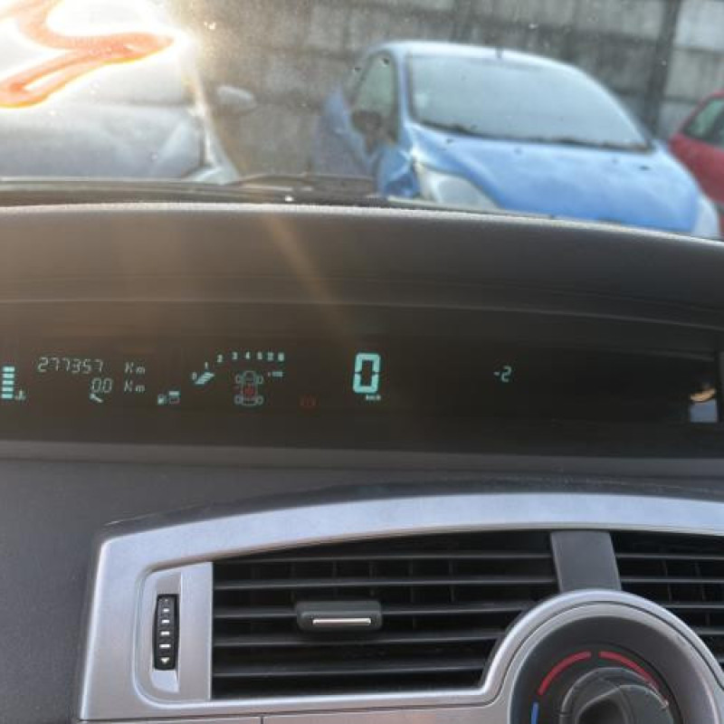 Reservoir essence RENAULT SCENIC 2 Photo n°18