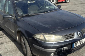 Feu arriere stop central RENAULT LAGUNA 2