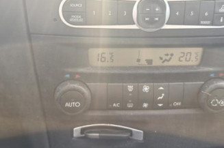 Feu arriere stop central RENAULT LAGUNA 2