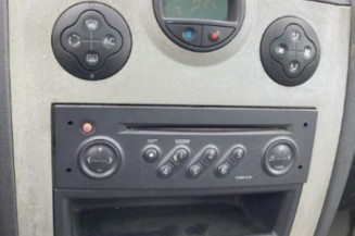 Feu arriere stop central RENAULT MEGANE 2