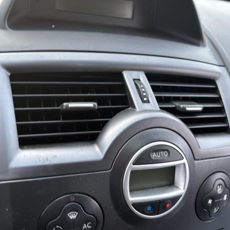 Compteur RENAULT MEGANE 2 Photo n°17