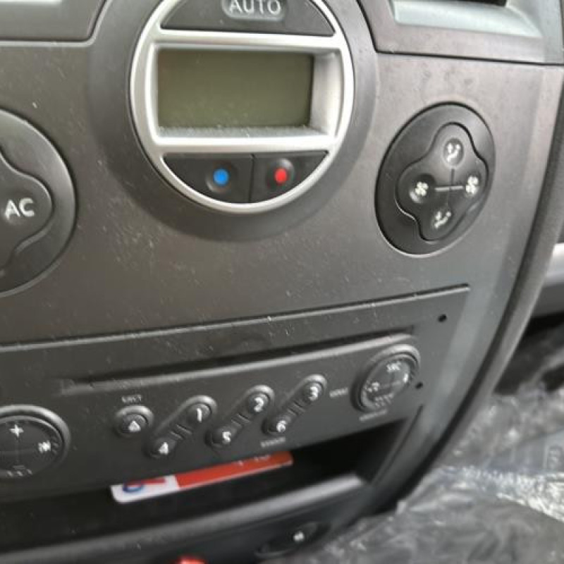 Compteur RENAULT MEGANE 2 Photo n°18