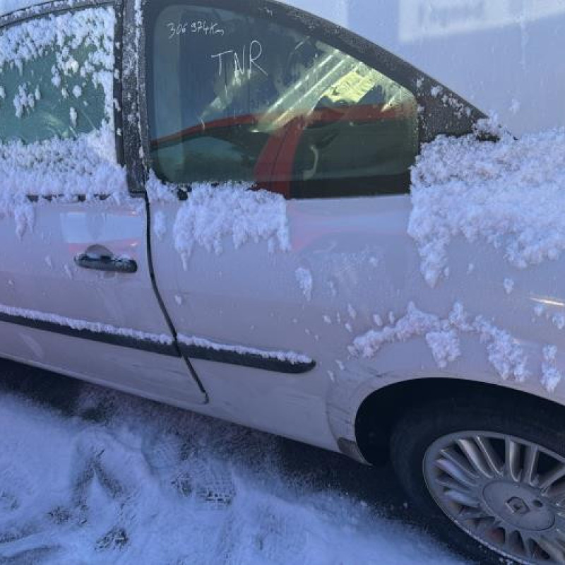 Compteur RENAULT MEGANE 2 Photo n°8