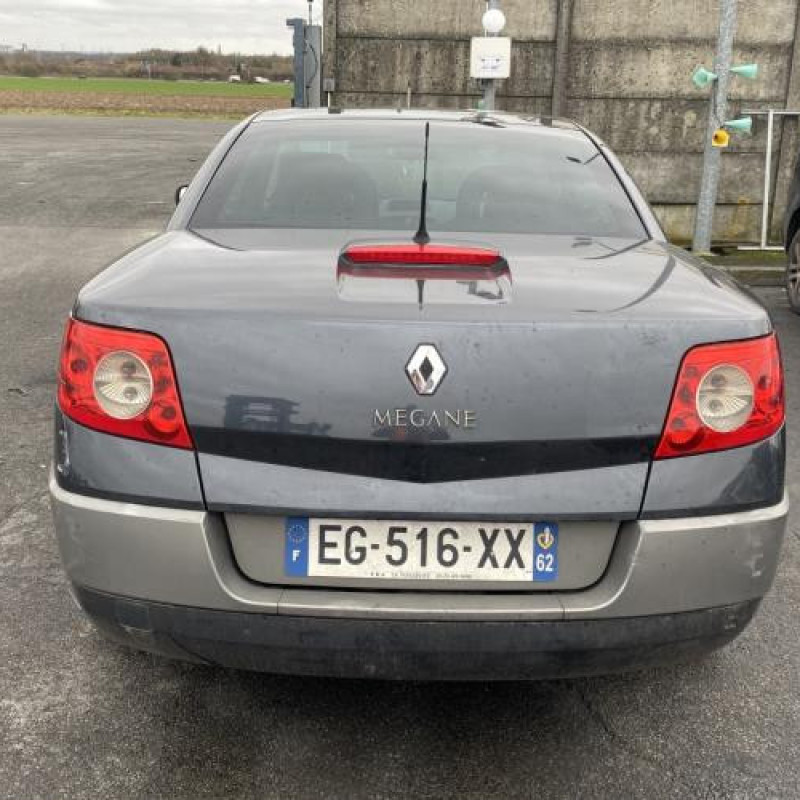 Feu arriere stop central RENAULT MEGANE 2 Photo n°5