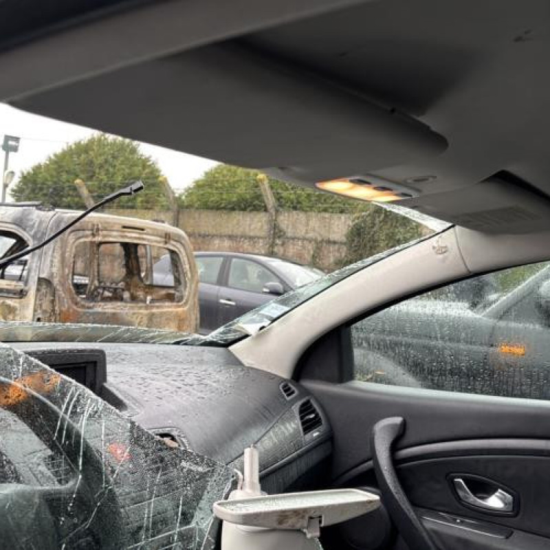 Boitier de prechauffage RENAULT MEGANE 3 Photo n°14