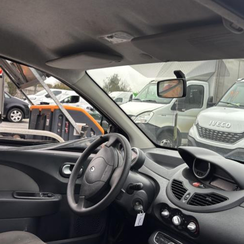 Boitier de prechauffage RENAULT TWINGO 2 Photo n°11