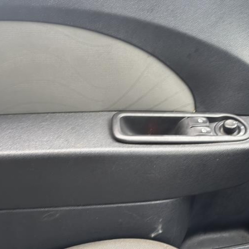 Boitier de prechauffage RENAULT TWINGO 2 Photo n°12