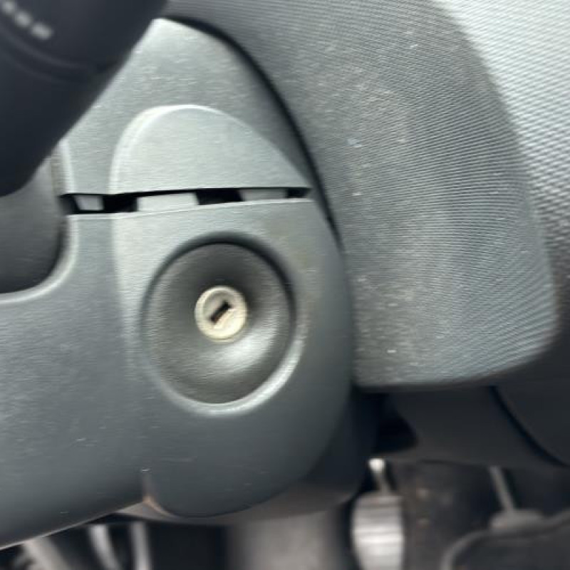 Boitier de prechauffage RENAULT TWINGO 2 Photo n°18