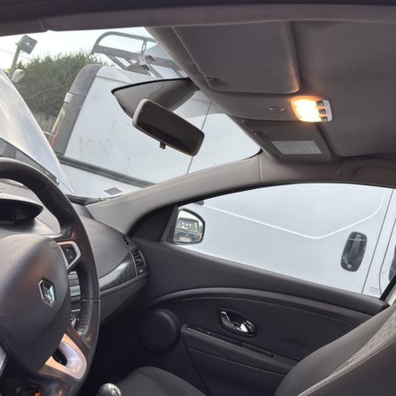 Boitier de prechauffage RENAULT MEGANE 3 Photo n°19