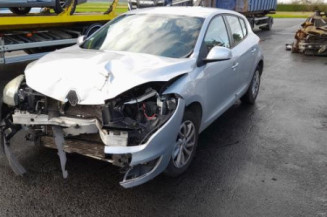 Compresseur clim RENAULT MEGANE 3 Photo n°1