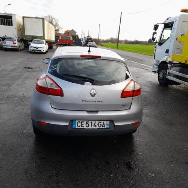 Compresseur clim RENAULT MEGANE 3 Photo n°6